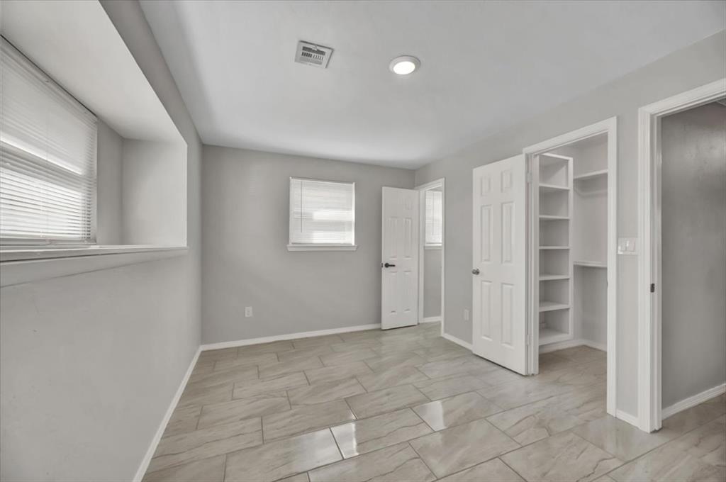 1209 Lawton Property Photo 18