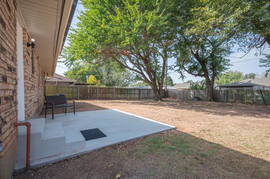 1209 Lawton Property Photo 31