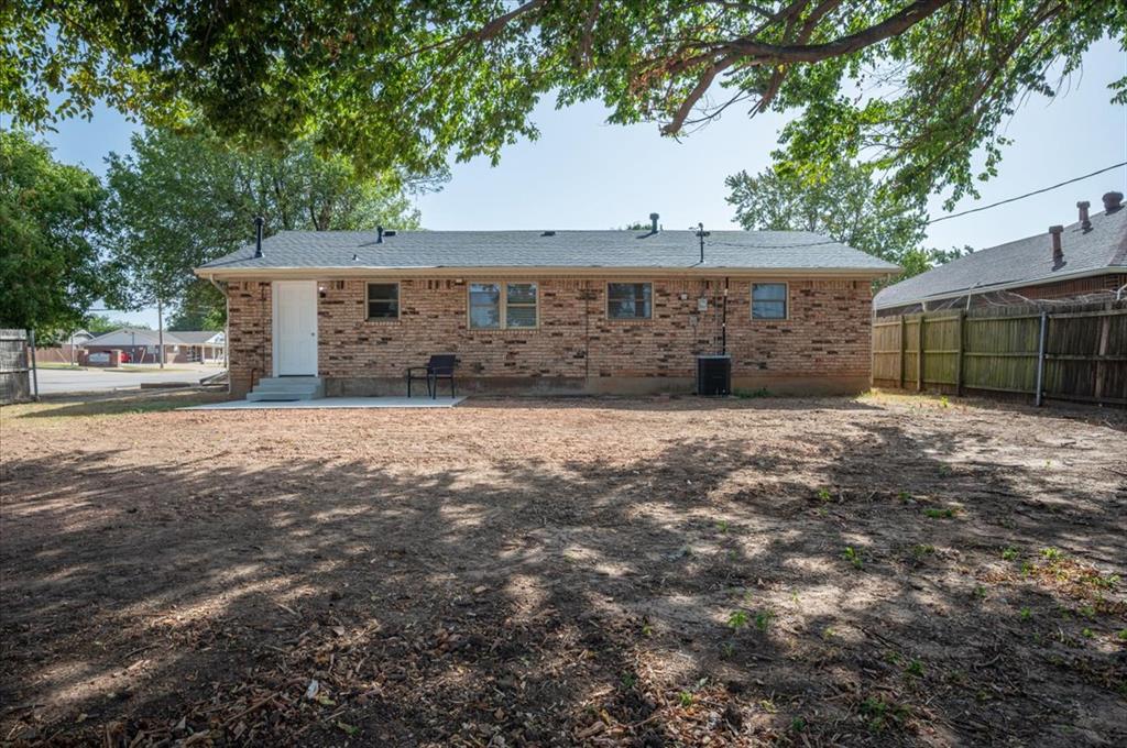 1209 Lawton Property Photo 33