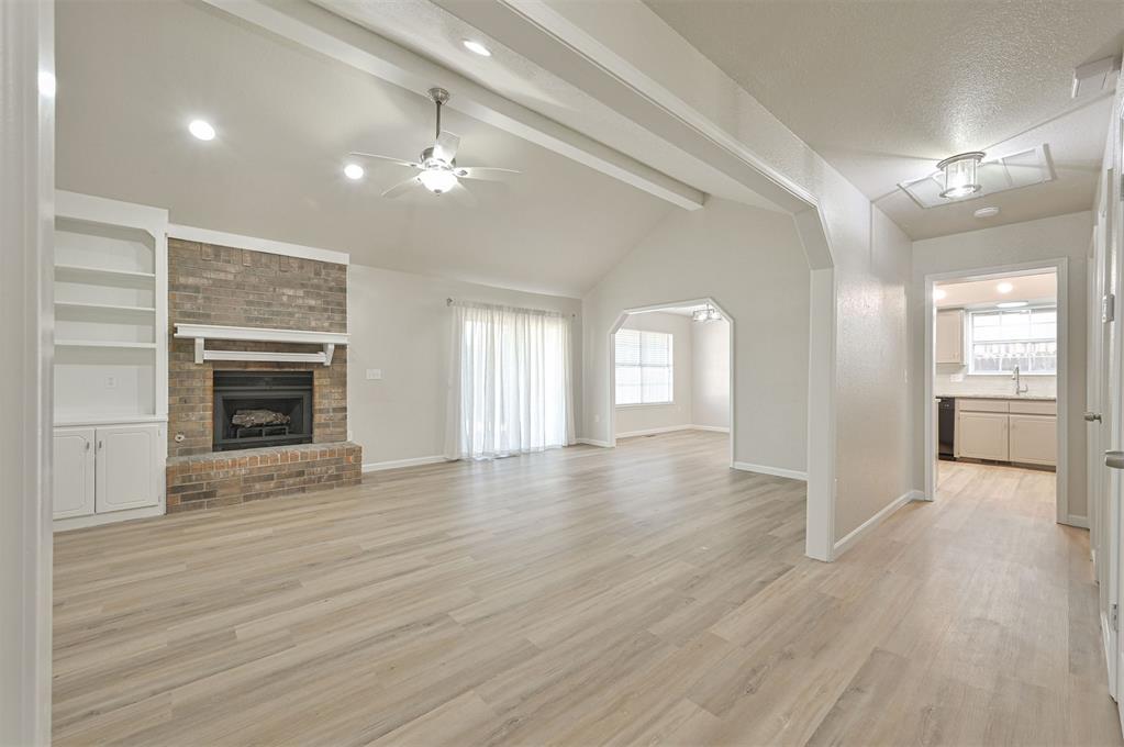 8113 Nw 113th Street Property Photo 4