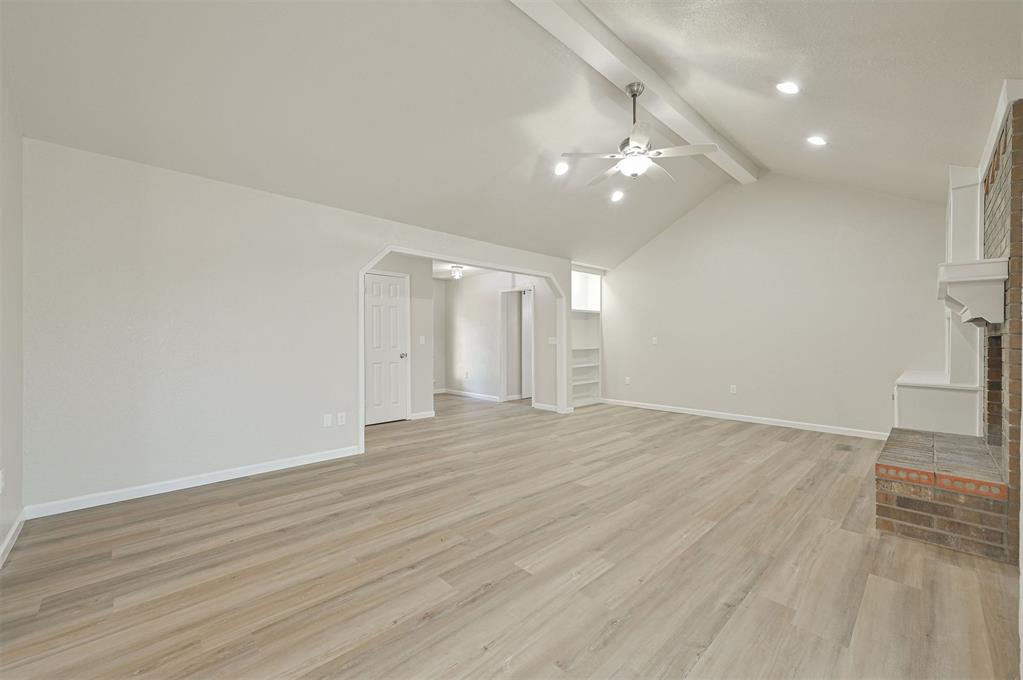 8113 Nw 113th Street Property Photo 8