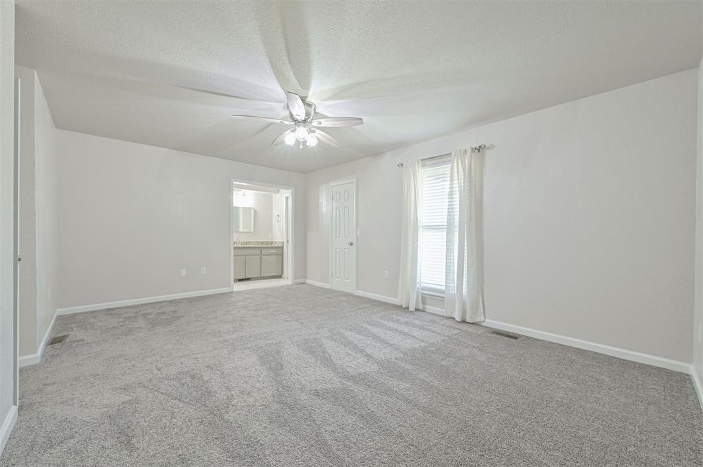 8113 Nw 113th Street Property Photo 18