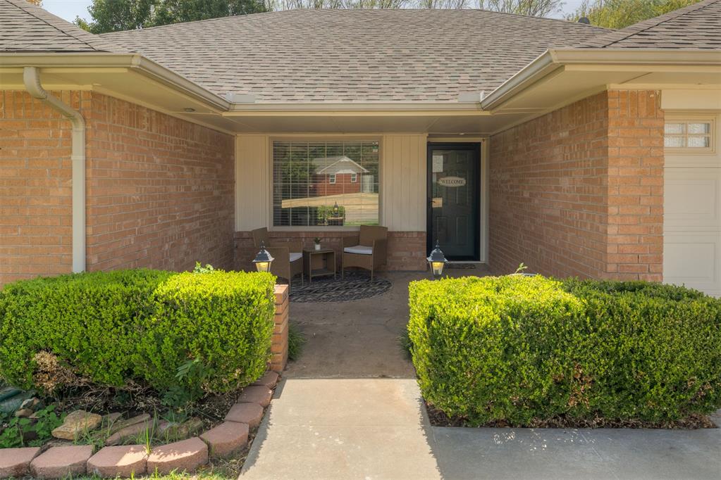 1100 Sw 91st Street Property Photo 3