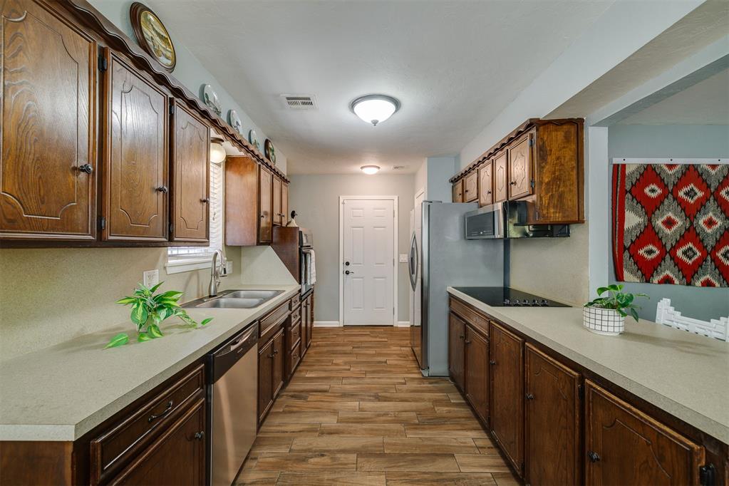 1100 Sw 91st Street Property Photo 8