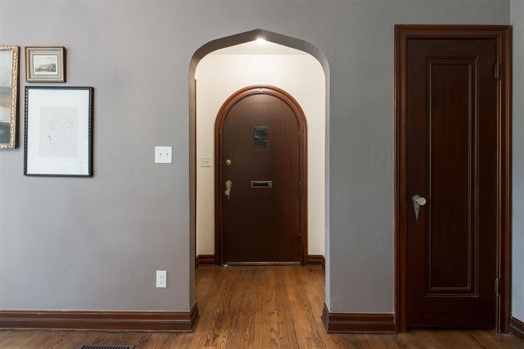 1533 Nw 39th Street Property Photo 5