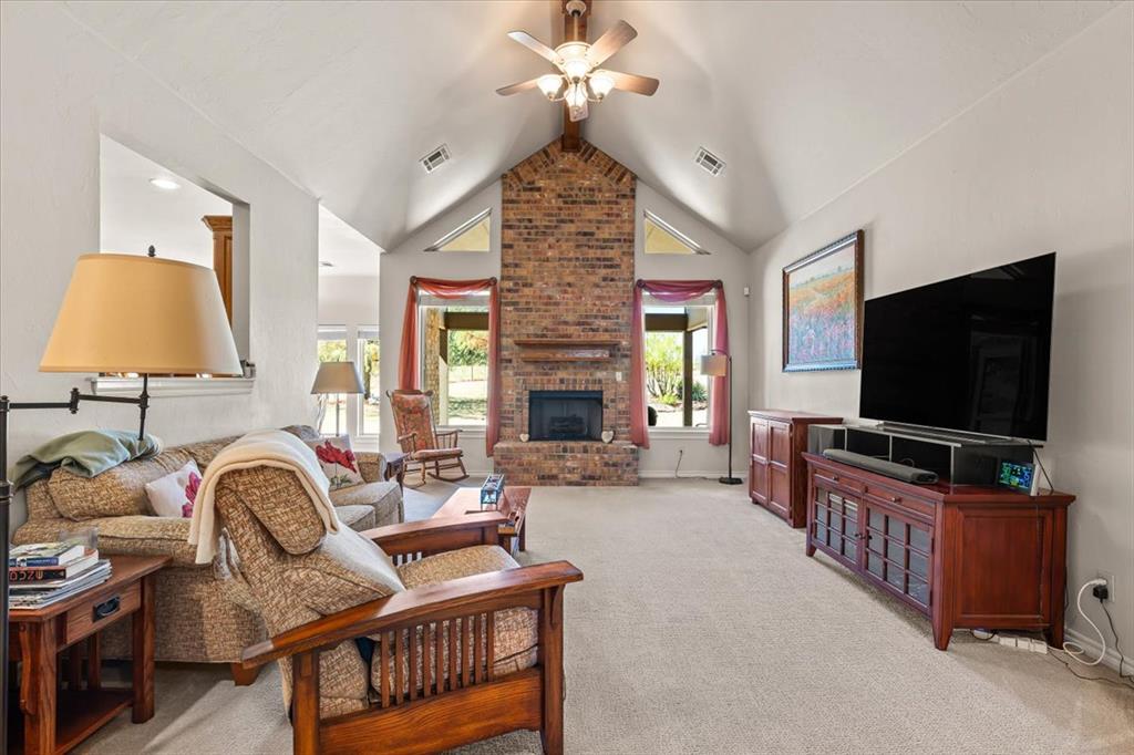 8149 Linda Lane Property Photo 7
