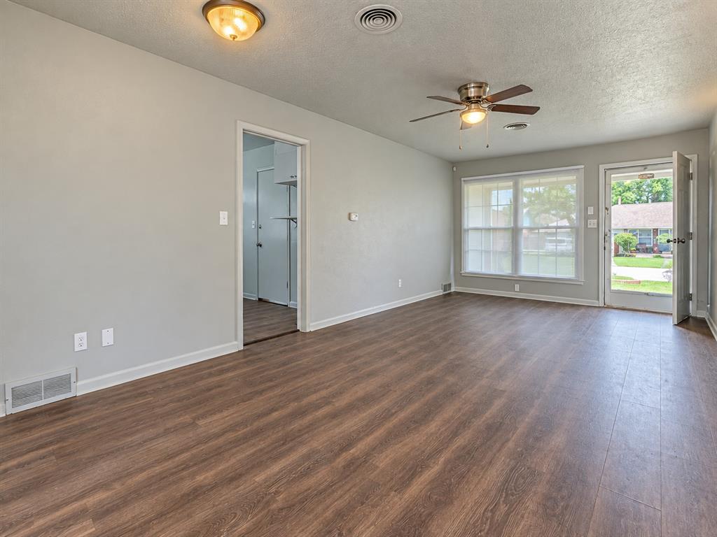4909 N Pate Property Photo 3