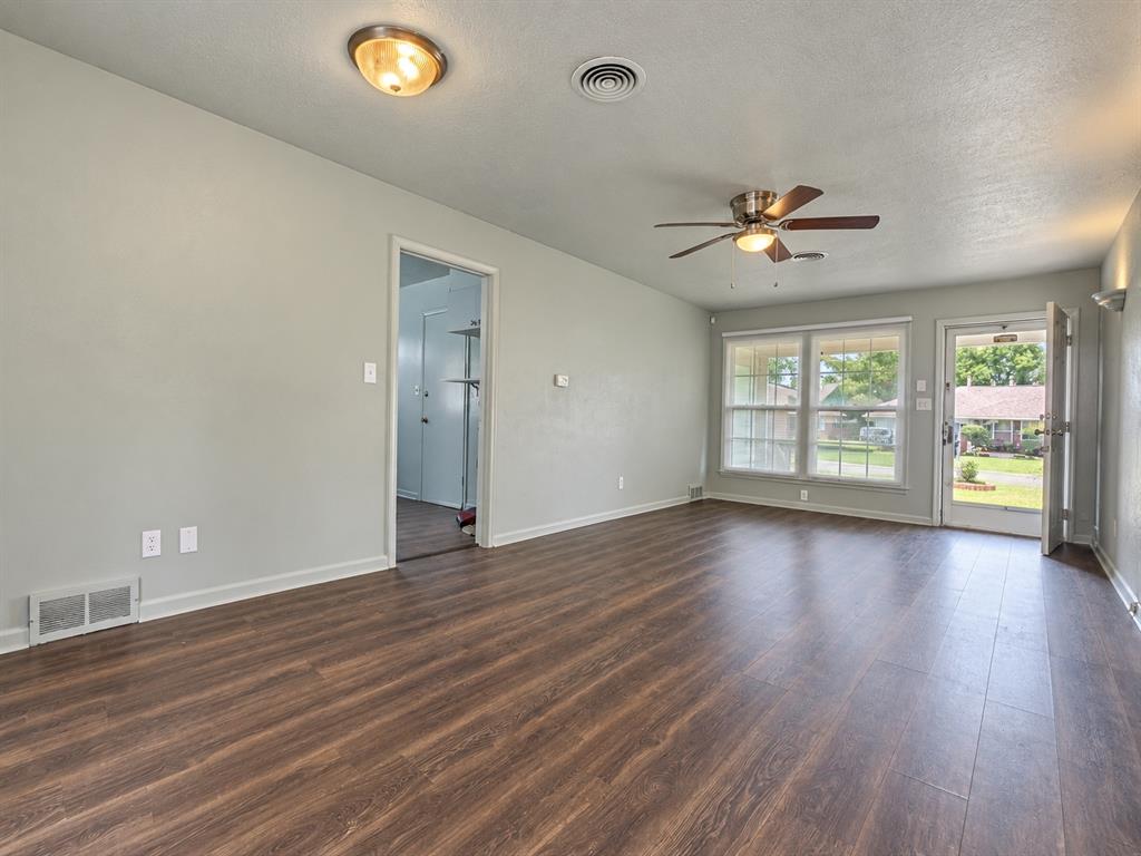4909 N Pate Property Photo 5
