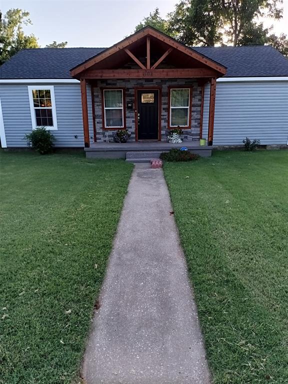 302 S 15th Street Property Photo 2