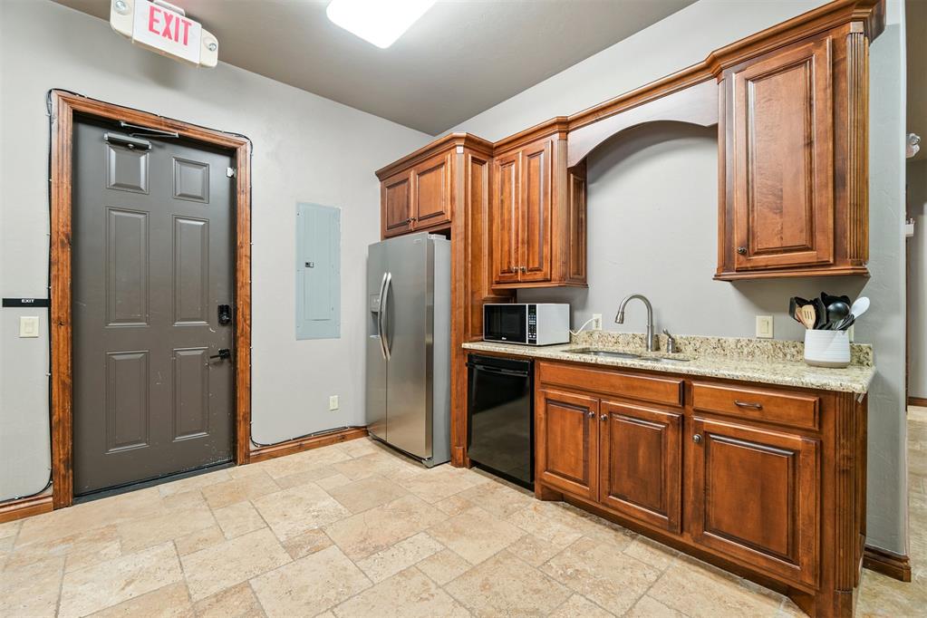 2905 Nw 156th Street Property Photo 12