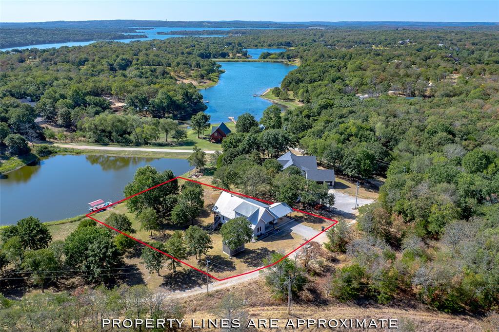 4023 Somers Lane Property Photo 1
