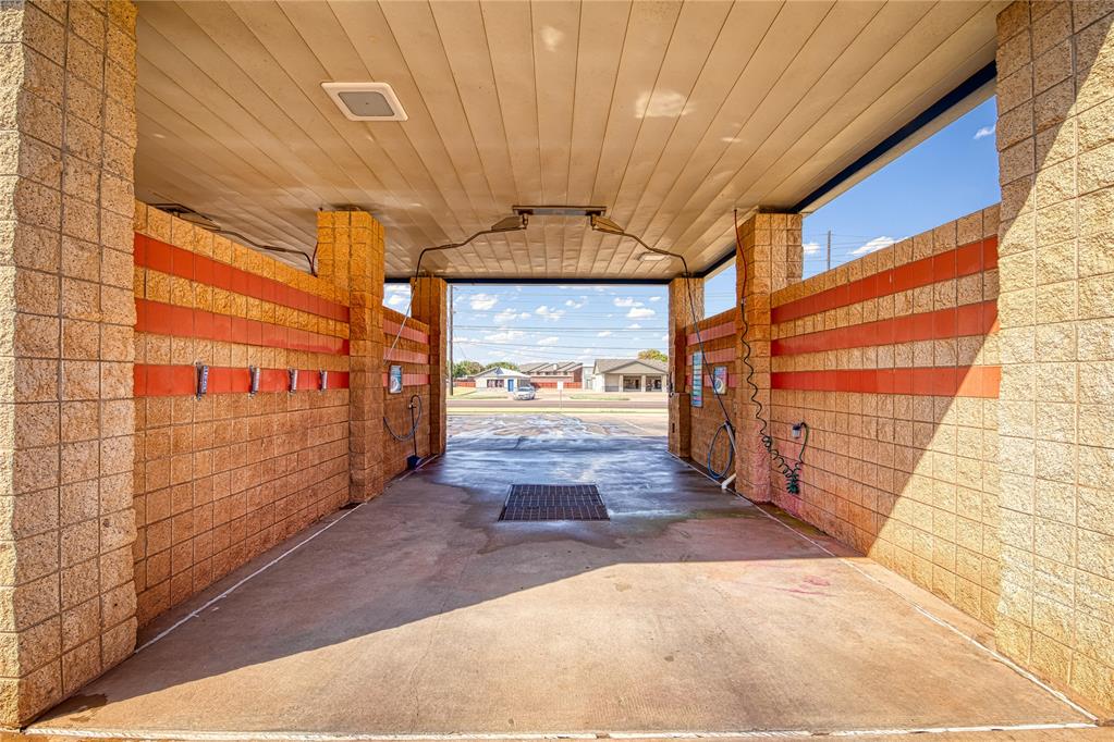 318 E Tamarack Road Property Photo 13