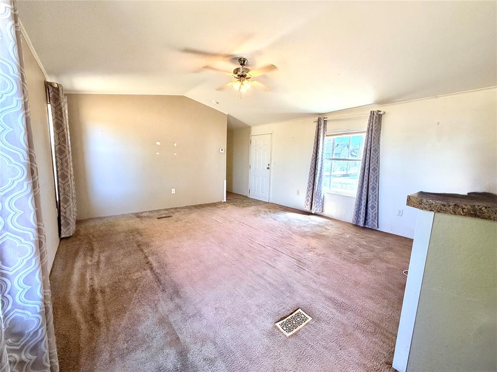 312 S 3rd Street Property Photo 10