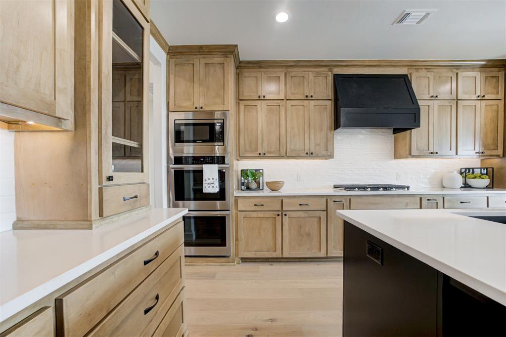 4533 Maple Ridge Drive Property Photo 14