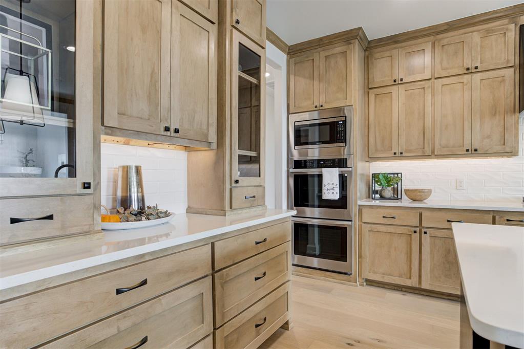 4533 Maple Ridge Drive Property Photo 15