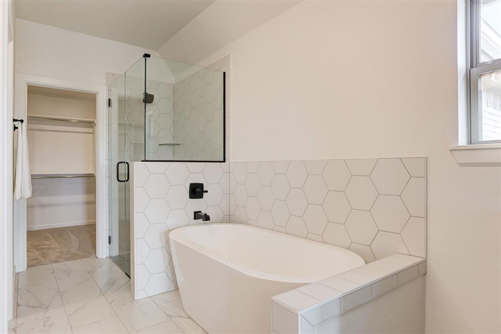 4533 Maple Ridge Drive Property Photo 24
