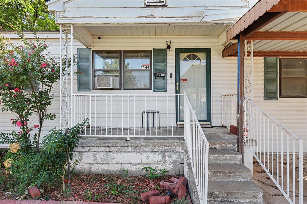 1444 Nw 96th Street Property Photo 3