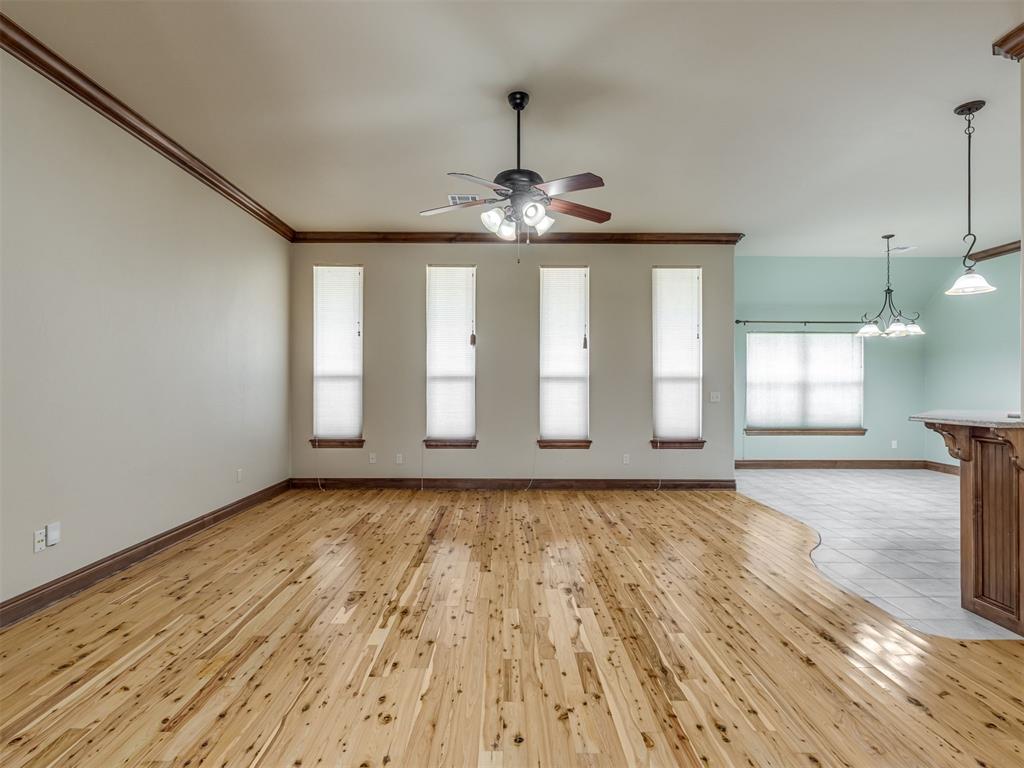 4713 Horizon Boulevard Property Photo 6