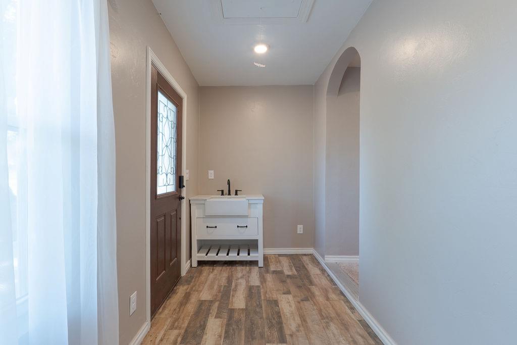 804 S Market Avenue Property Photo 7