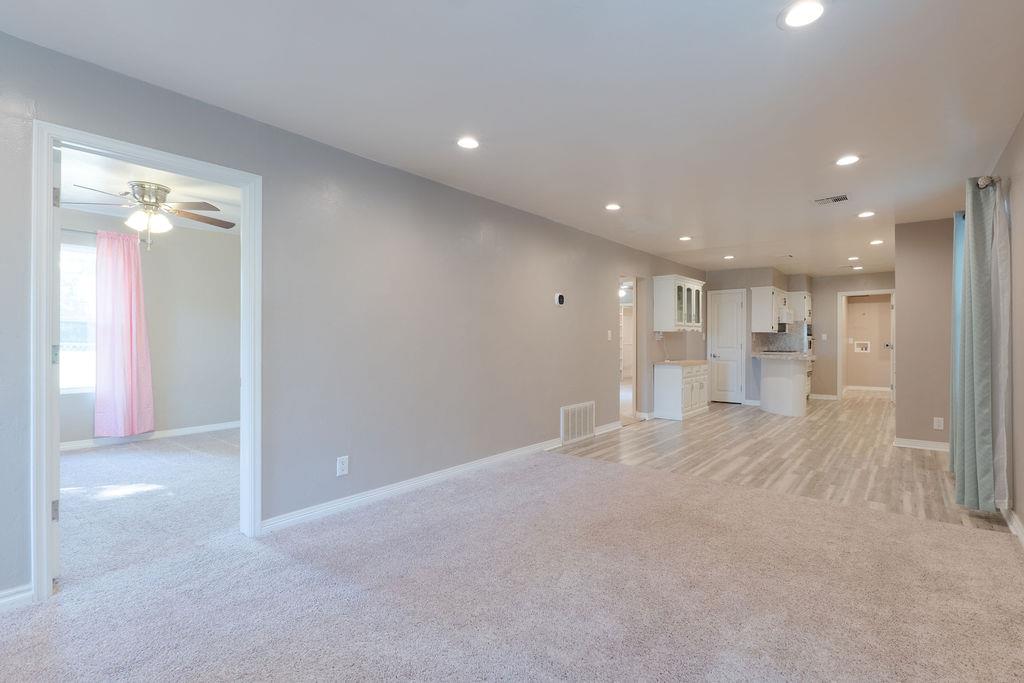 804 S Market Avenue Property Photo 9