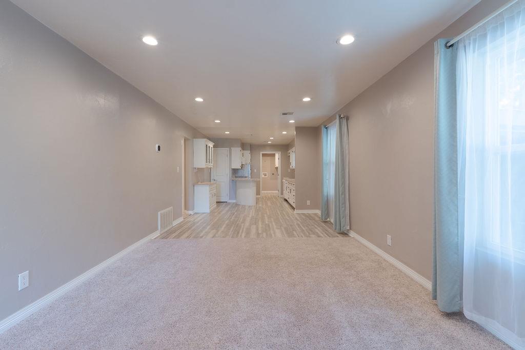 804 S Market Avenue Property Photo 10