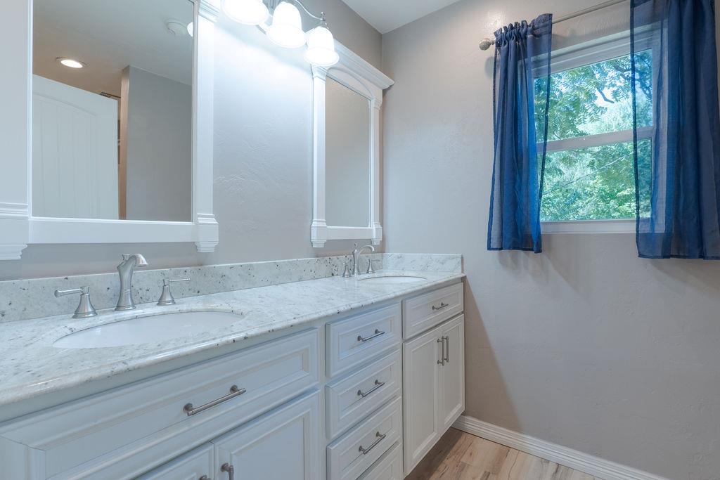804 S Market Avenue Property Photo 27