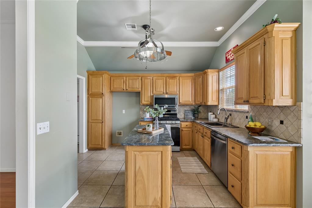 4431 Alturas Court Property Photo 7