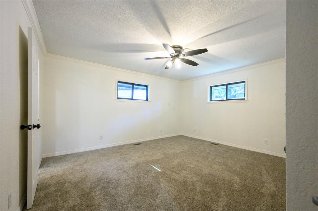 510 W Adams Street Property Photo 12