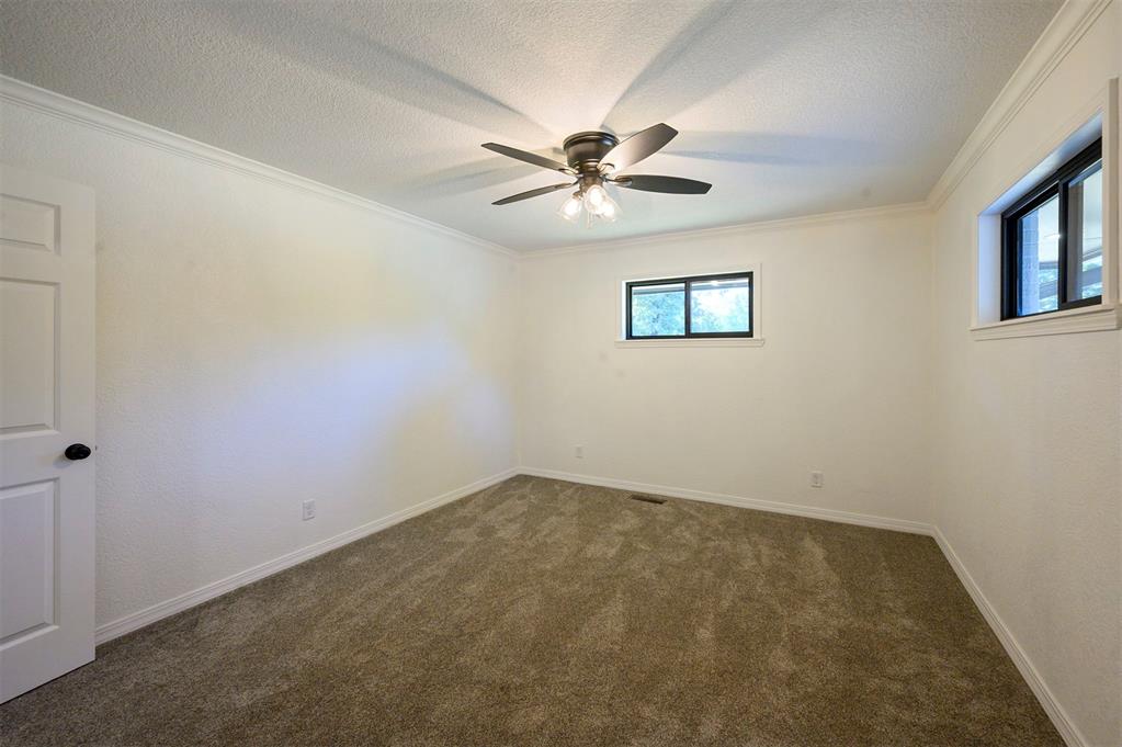 510 W Adams Street Property Photo 23