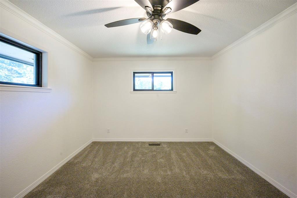 510 W Adams Street Property Photo 28