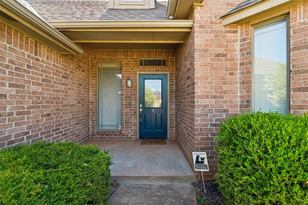 2214 Cedar Pointe Circle Property Photo 2