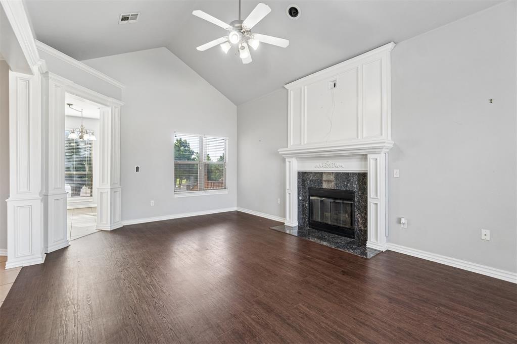 2214 Cedar Pointe Circle Property Photo 6