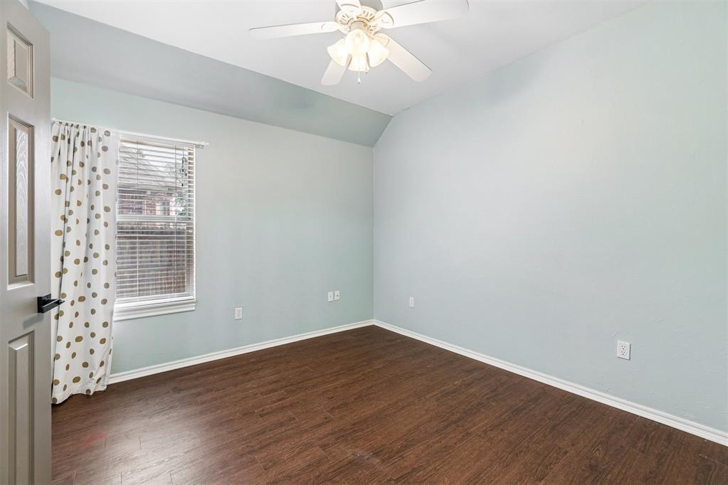 2214 Cedar Pointe Circle Property Photo 27
