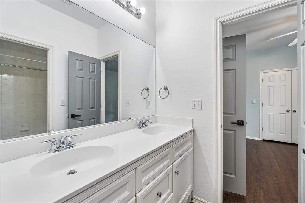 2214 Cedar Pointe Circle Property Photo 28