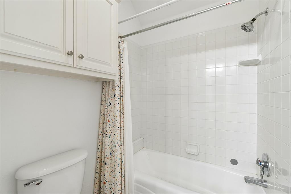 2214 Cedar Pointe Circle Property Photo 29