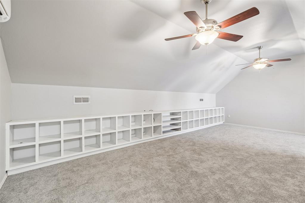 2214 Cedar Pointe Circle Property Photo 32