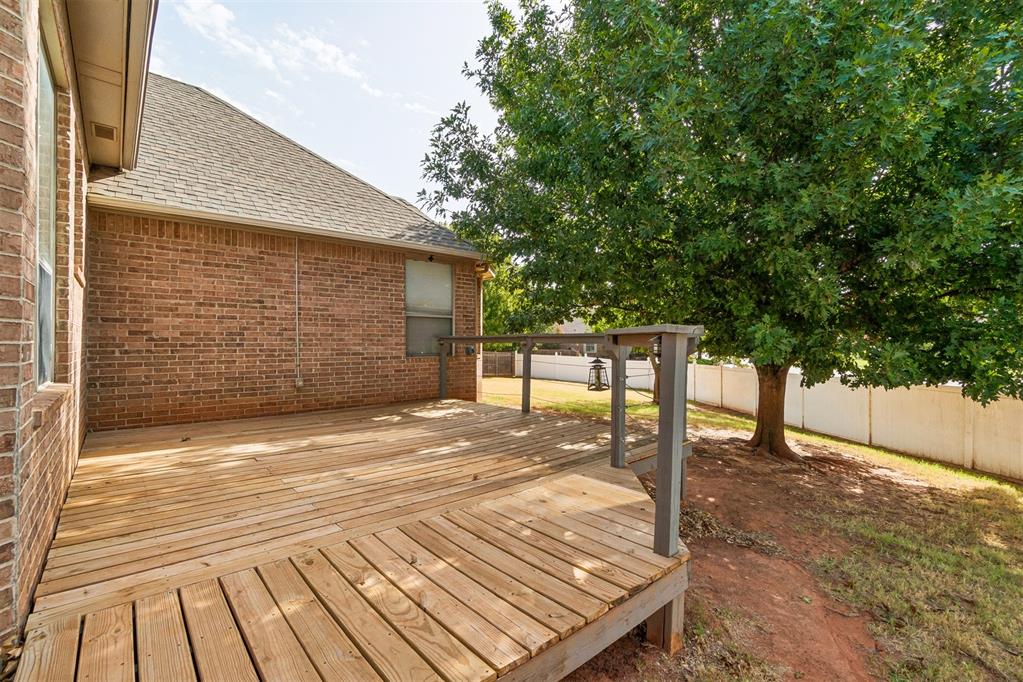 2214 Cedar Pointe Circle Property Photo 34