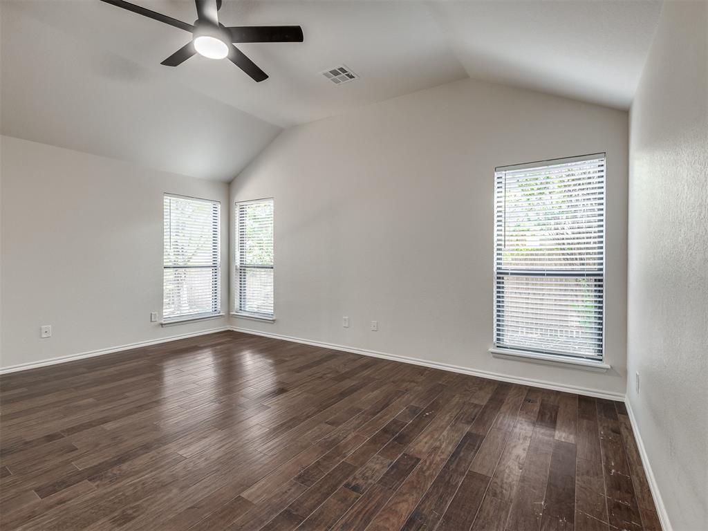 2304 Se 5th Street Property Photo 8