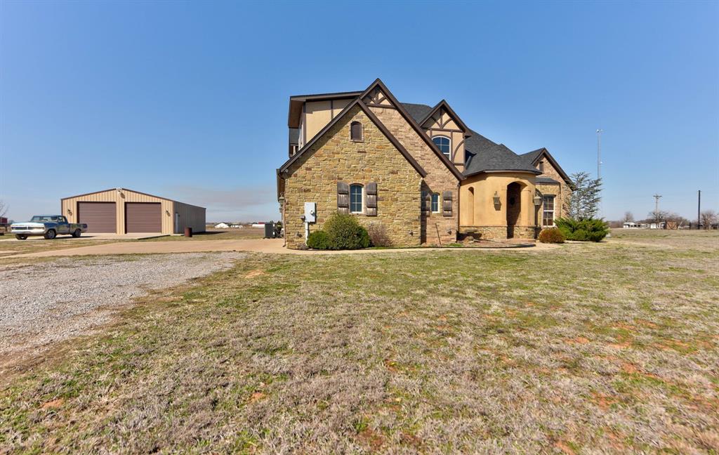 9411 Dickerson Ne Road Property Photo 3