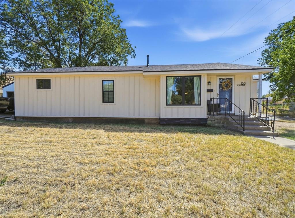 120 E Van Buren Street Property Photo 1