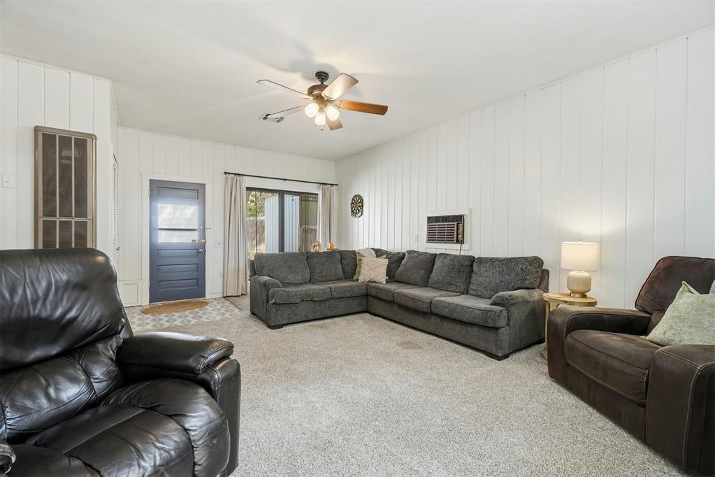 120 E Van Buren Street Property Photo 16