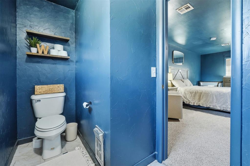 120 E Van Buren Street Property Photo 19