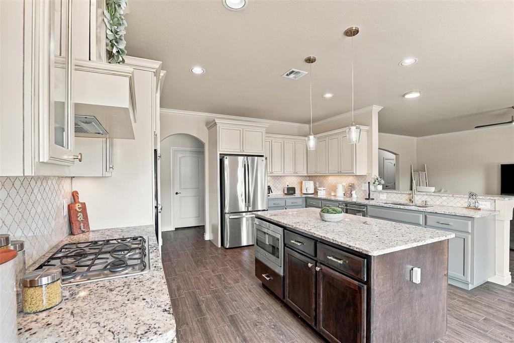 18414 Frontier Trail Property Photo 8