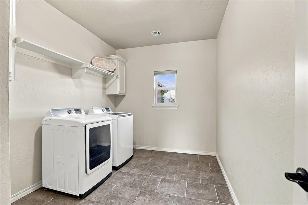 18414 Frontier Trail Property Photo 26