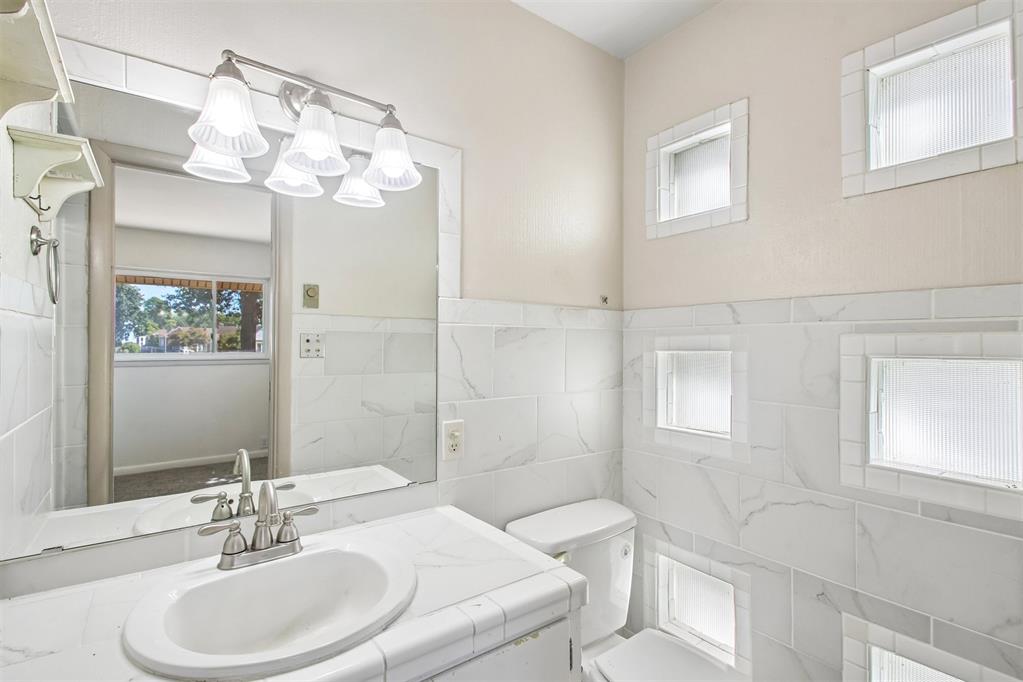 600 Diamond Street Property Photo 20
