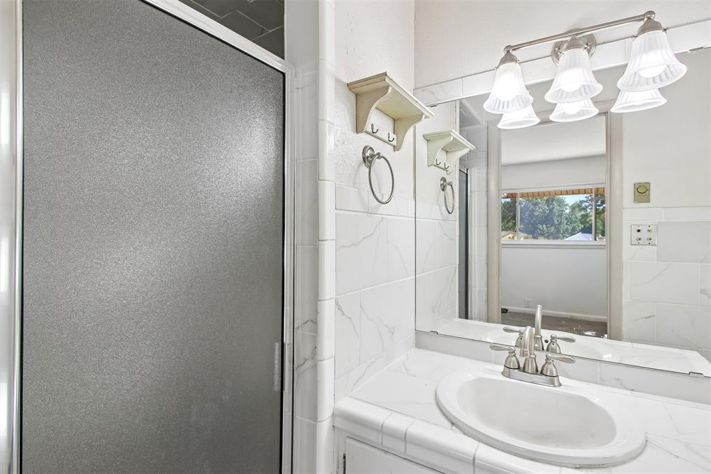 600 Diamond Street Property Photo 21