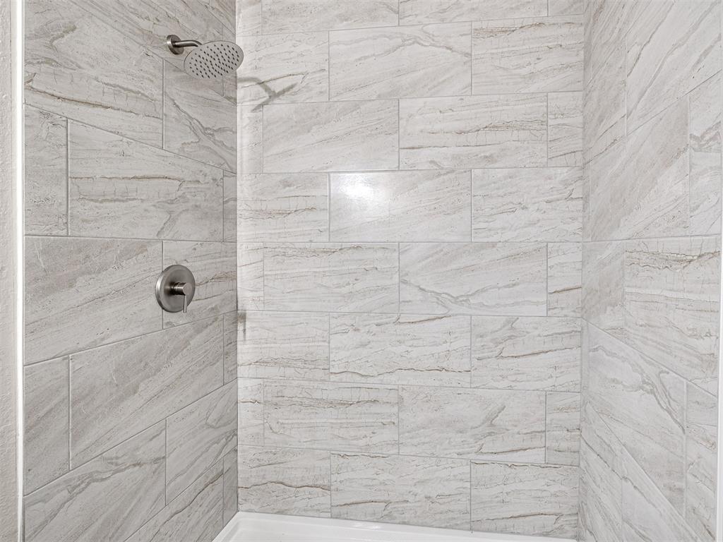 8712 Oakridge Drive Property Photo 17