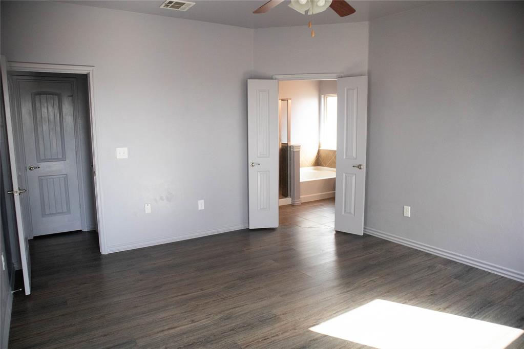 9705 Allie Hope Lane Property Photo 28