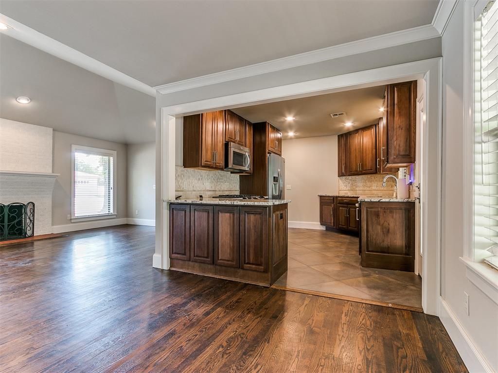 9631 Stratford Drive Property Photo 12