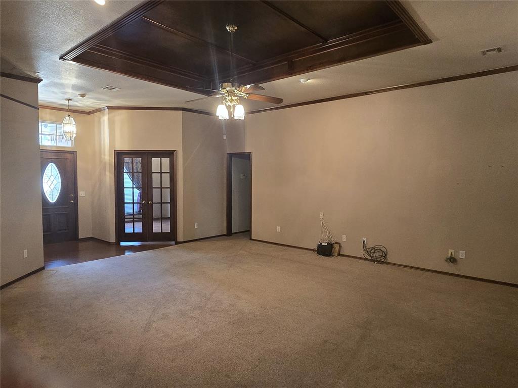6417 Saddleback Drive Property Photo 6